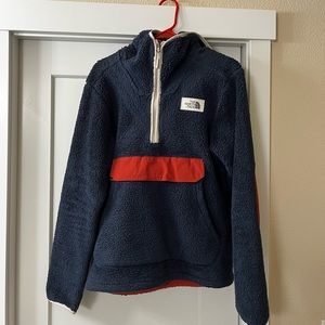 North Face Men’s Half Zip Camp-shire Hoodie Blue and Red